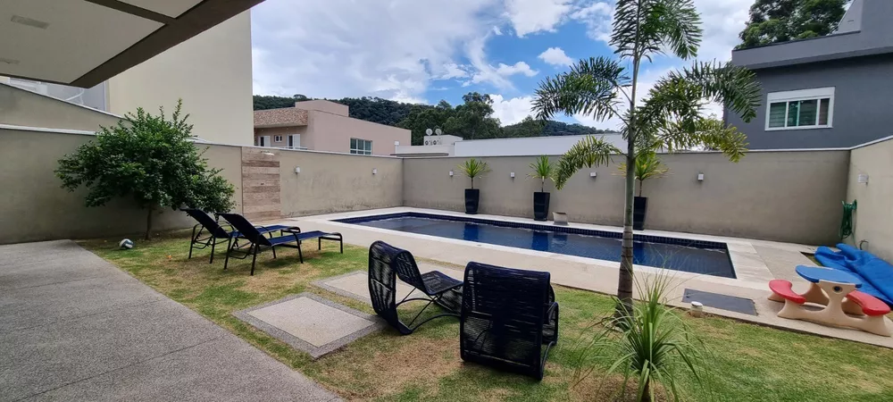 Casa de Condomínio à venda com 3 quartos, 360m² - Foto 3