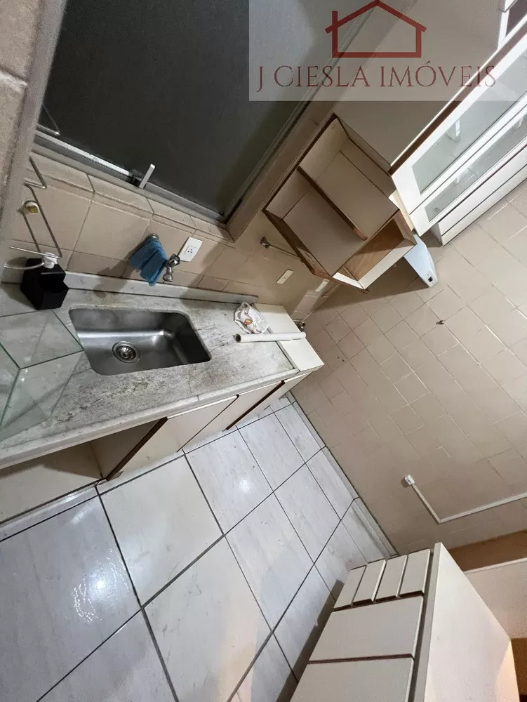 Apartamento à venda com 2 quartos, 61m² - Foto 4