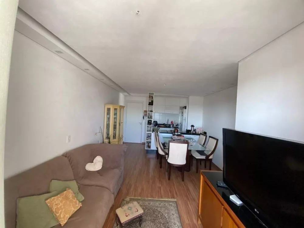 Apartamento à venda com 3 quartos, 71m² - Foto 2