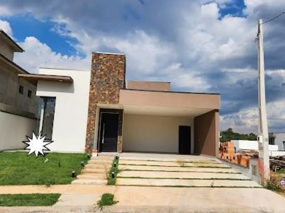 Casa de Condomínio à venda com 4 quartos, 205m² - Foto 1