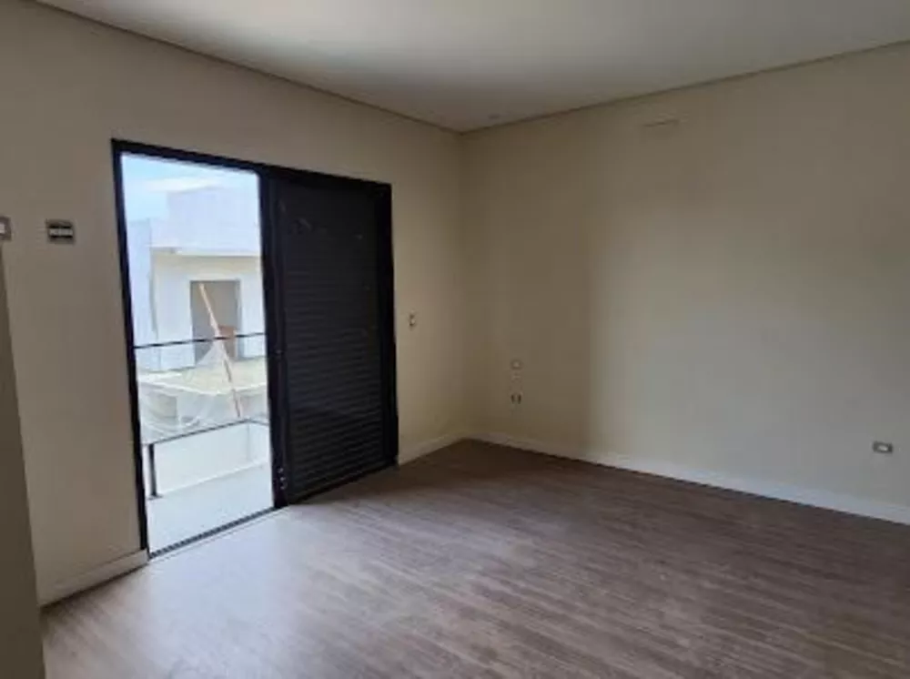 Casa de Condomínio à venda com 4 quartos, 205m² - Foto 4