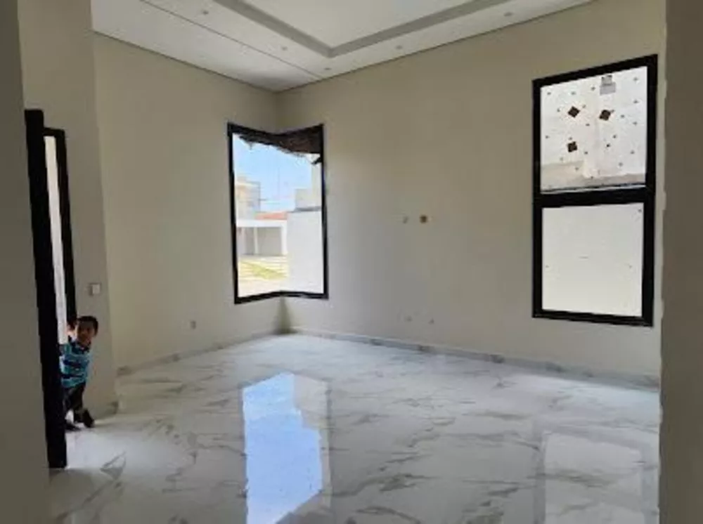 Casa de Condomínio à venda com 4 quartos, 205m² - Foto 3