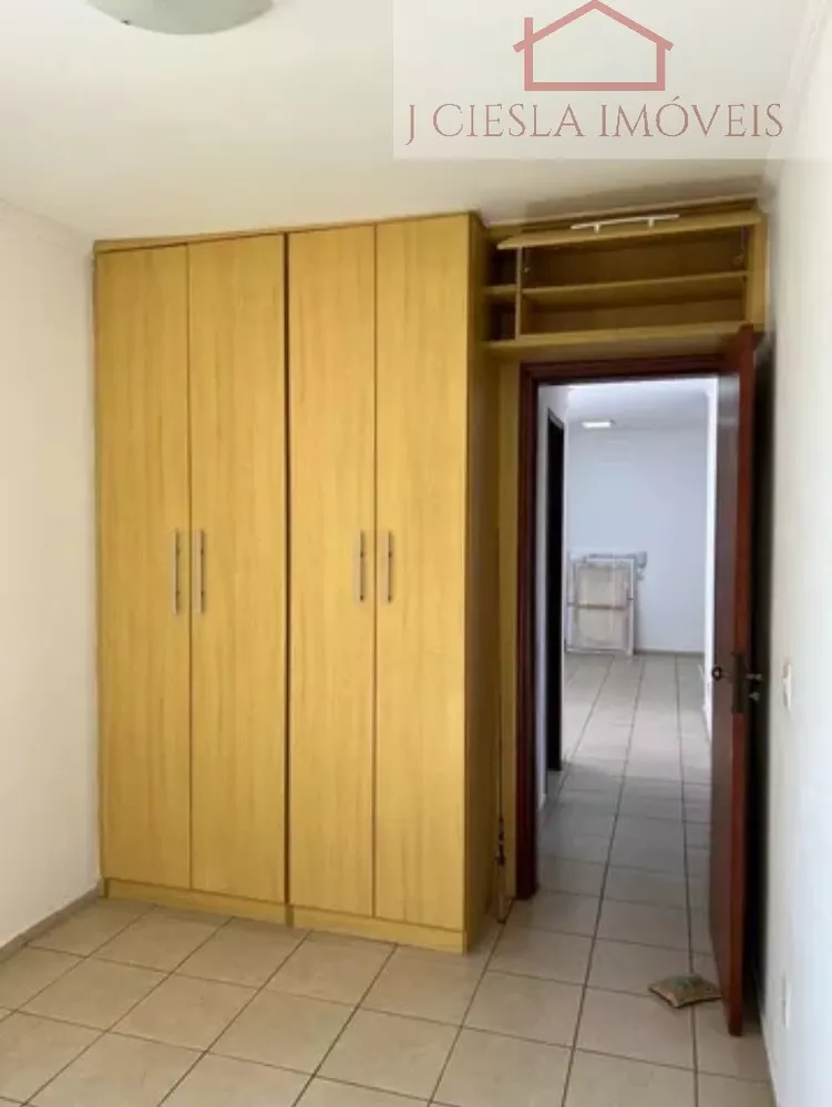 Apartamento à venda com 3 quartos, 70m² - Foto 2