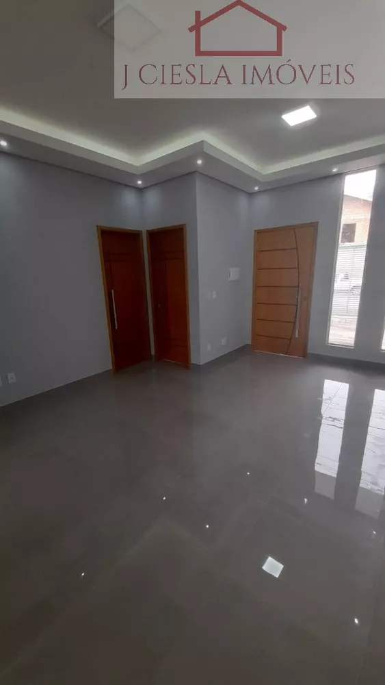 Casa à venda com 2 quartos, 84m² - Foto 4