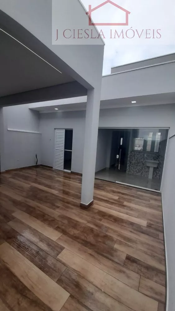 Casa à venda com 2 quartos, 84m² - Foto 2