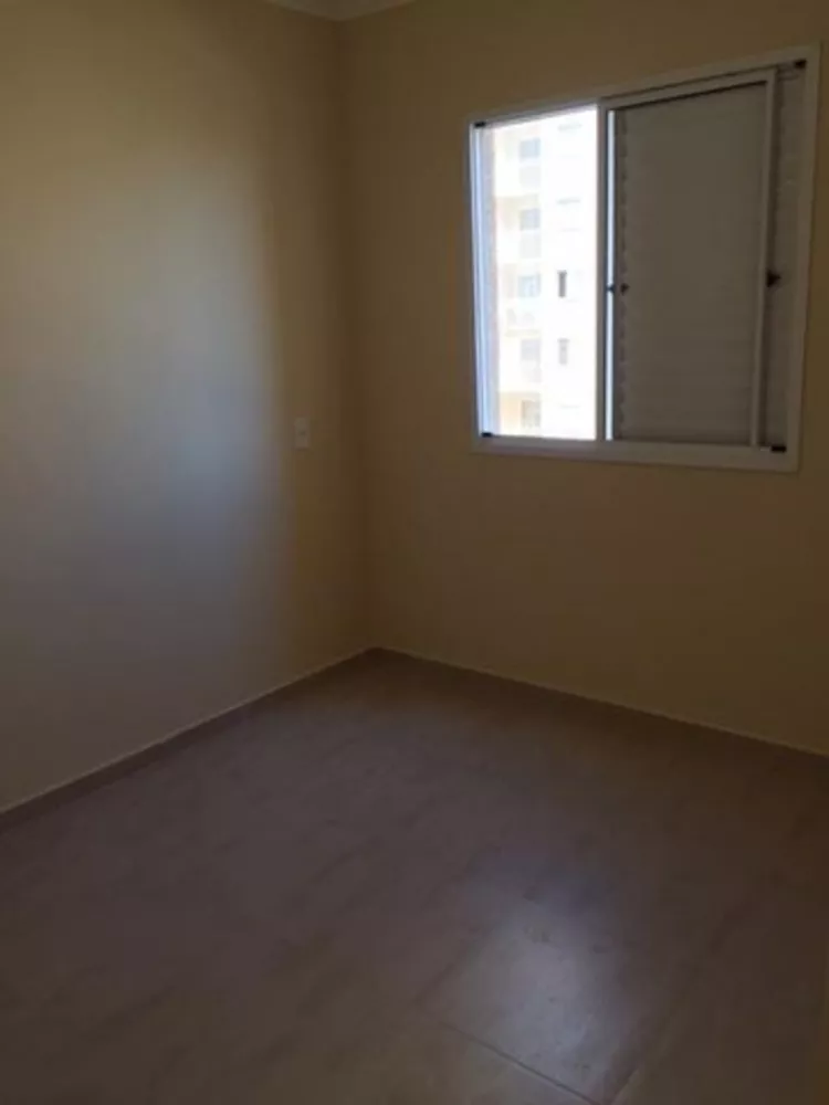 Apartamento à venda com 2 quartos, 49m² - Foto 2