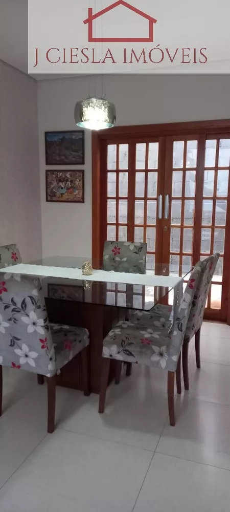 Casa de Condomínio à venda com 4 quartos, 200m² - Foto 3