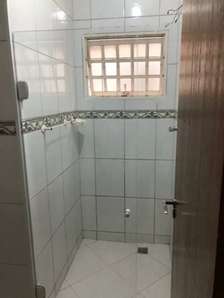 Casa à venda com 2 quartos, 100m² - Foto 4