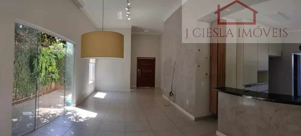 Casa de Condomínio à venda e aluguel com 3 quartos, 170m² - Foto 2