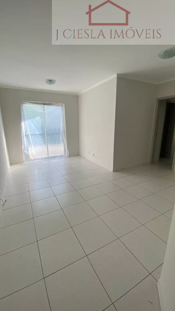 Apartamento para alugar com 2 quartos, 67m² - Foto 3