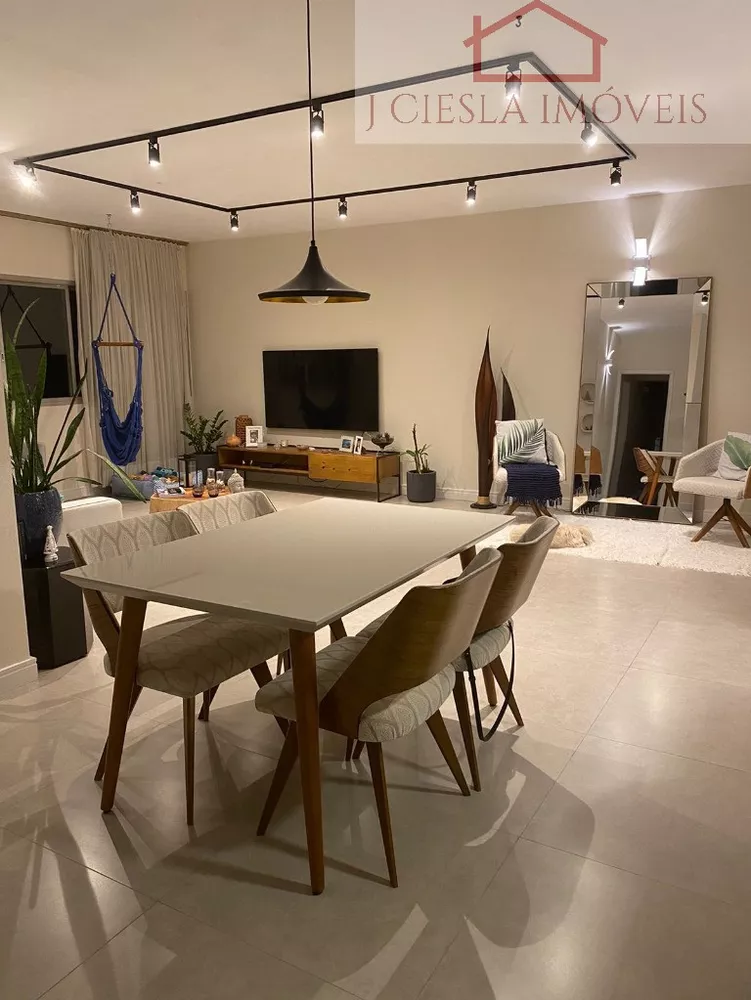 Apartamento à venda com 3 quartos, 145m² - Foto 4