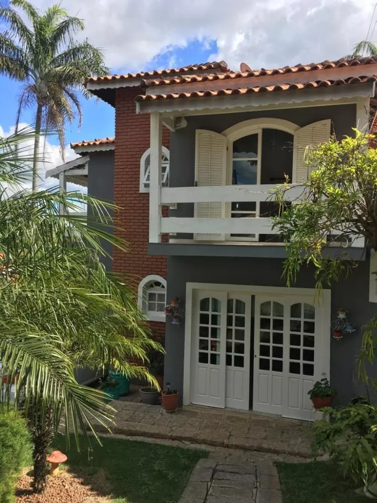 Casa de Condomínio à venda com 3 quartos, 392m² - Foto 1