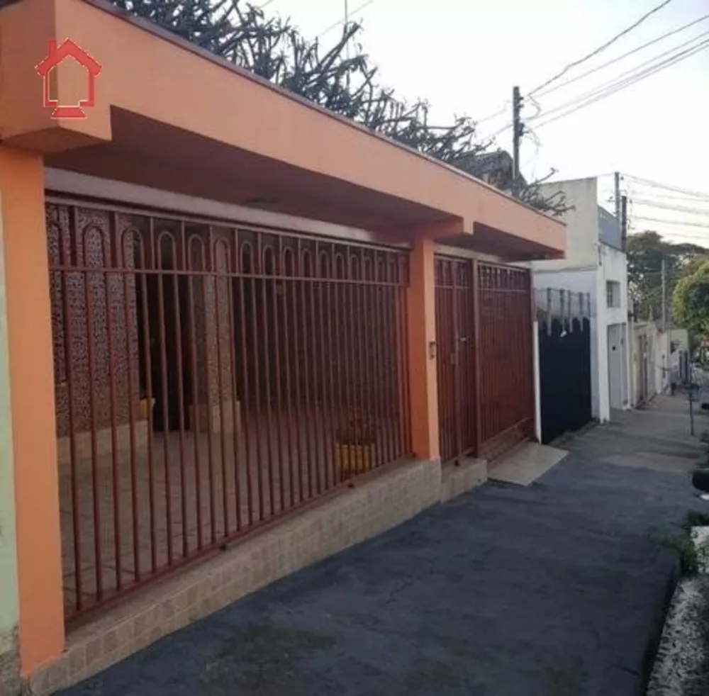 Casa à venda com 3 quartos, 200m² - Foto 1