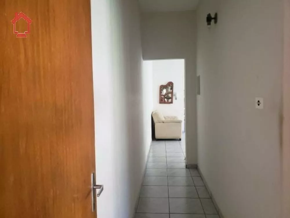 Casa à venda com 3 quartos, 200m² - Foto 4