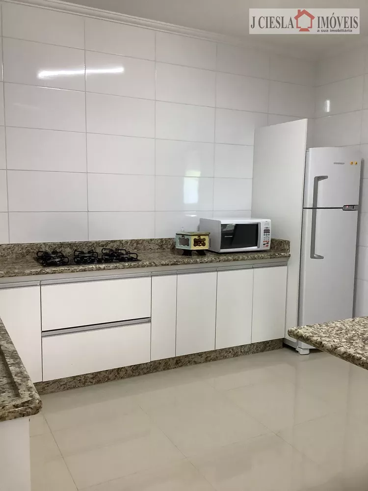 Chácara à venda com 6 quartos, 1587m² - Foto 3