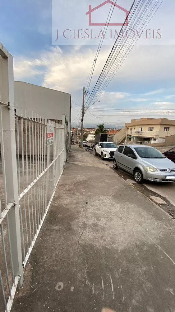 Prédio Inteiro para alugar, 66m² - Foto 1