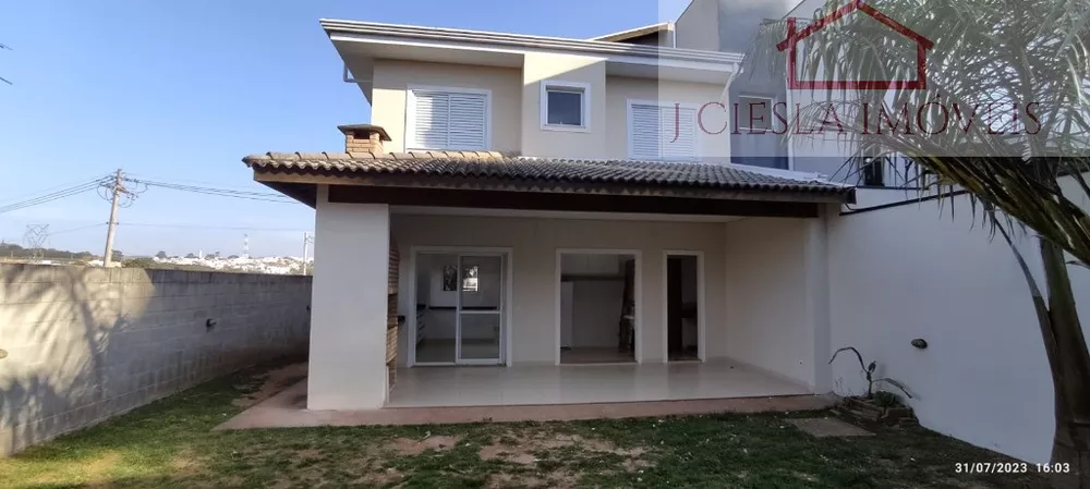 Casa de Condomínio à venda com 3 quartos, 205m² - Foto 1