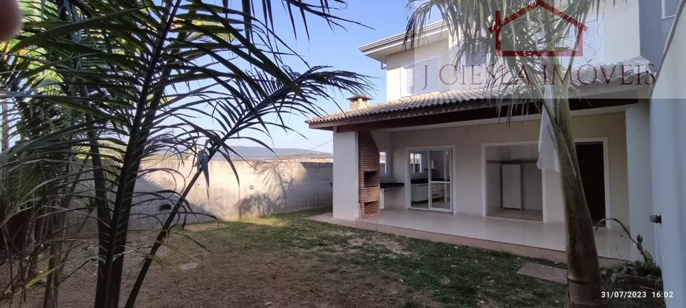 Casa de Condomínio à venda com 3 quartos, 205m² - Foto 2