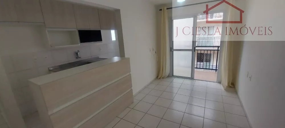 Apartamento à venda com 2 quartos, 60m² - Foto 3