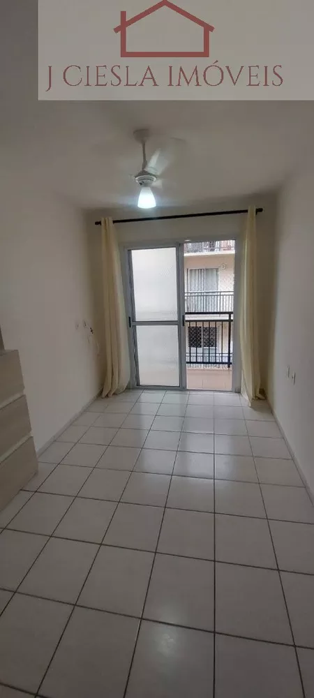 Apartamento à venda com 2 quartos, 60m² - Foto 2