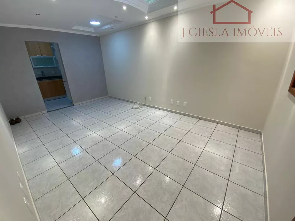 Casa à venda com 2 quartos, 95m² - Foto 4