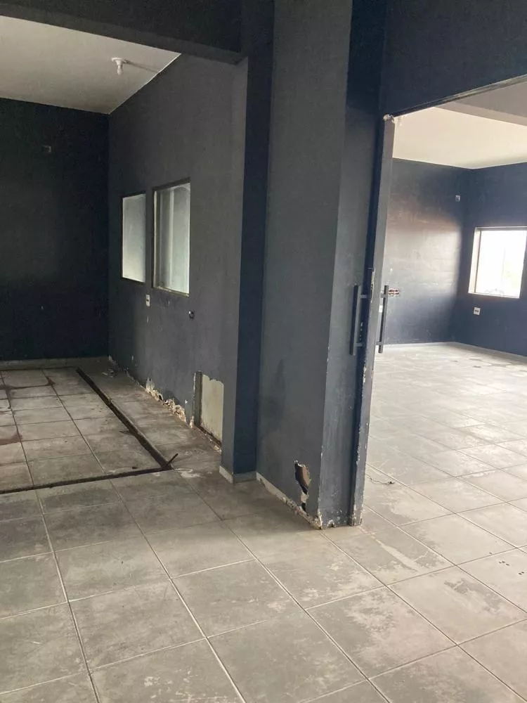 Loja-Salão para alugar com 1 quarto, 182m² - Foto 2