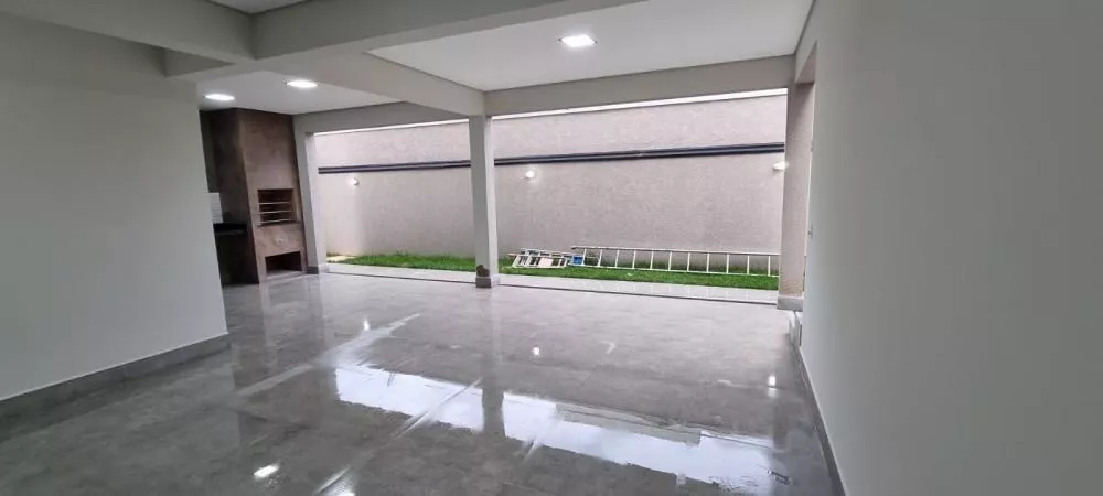 Casa de Condomínio à venda com 3 quartos, 210m² - Foto 3