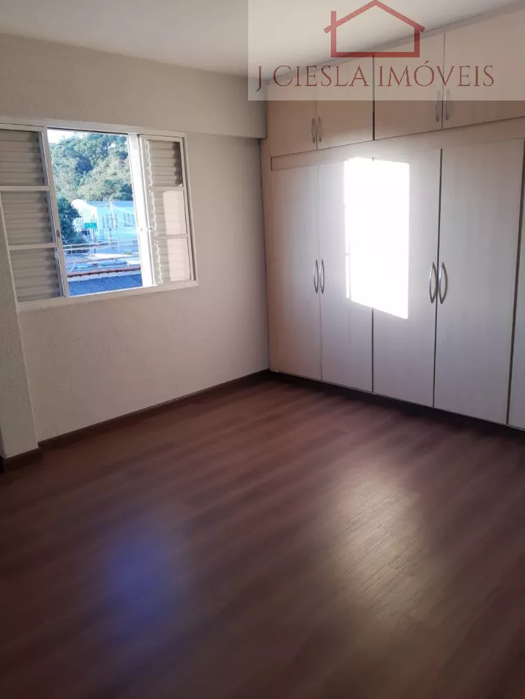 Apartamento à venda com 2 quartos, 75m² - Foto 2