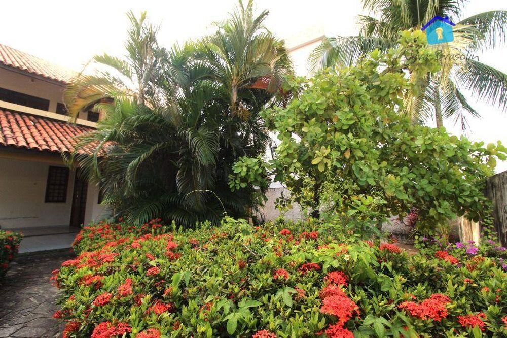 Casa à venda com 5 quartos, 315m² - Foto 3