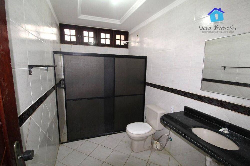 Casa à venda com 5 quartos, 315m² - Foto 4
