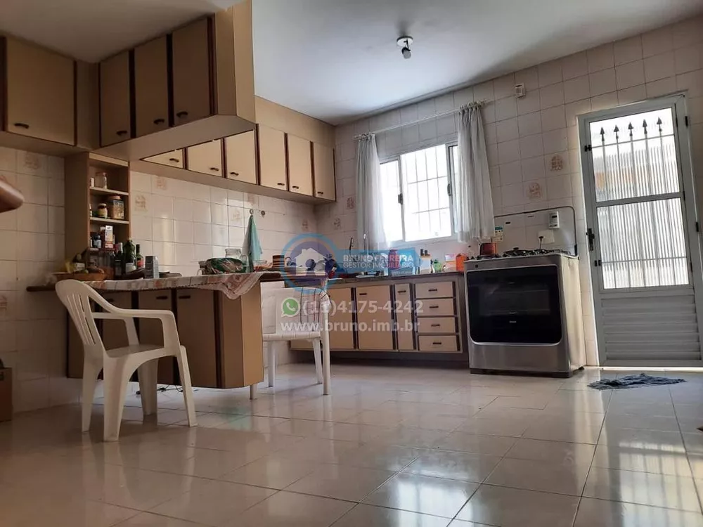 Sobrado à venda com 3 quartos, 156m² - Foto 1