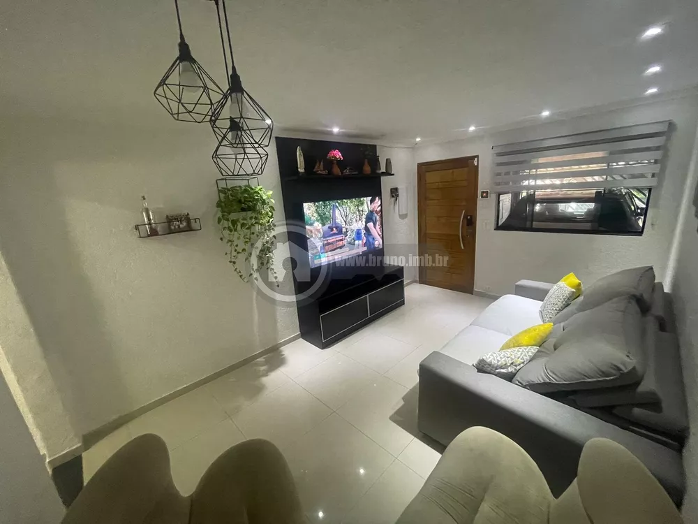 Casa à venda com 2 quartos, 130m² - Foto 4