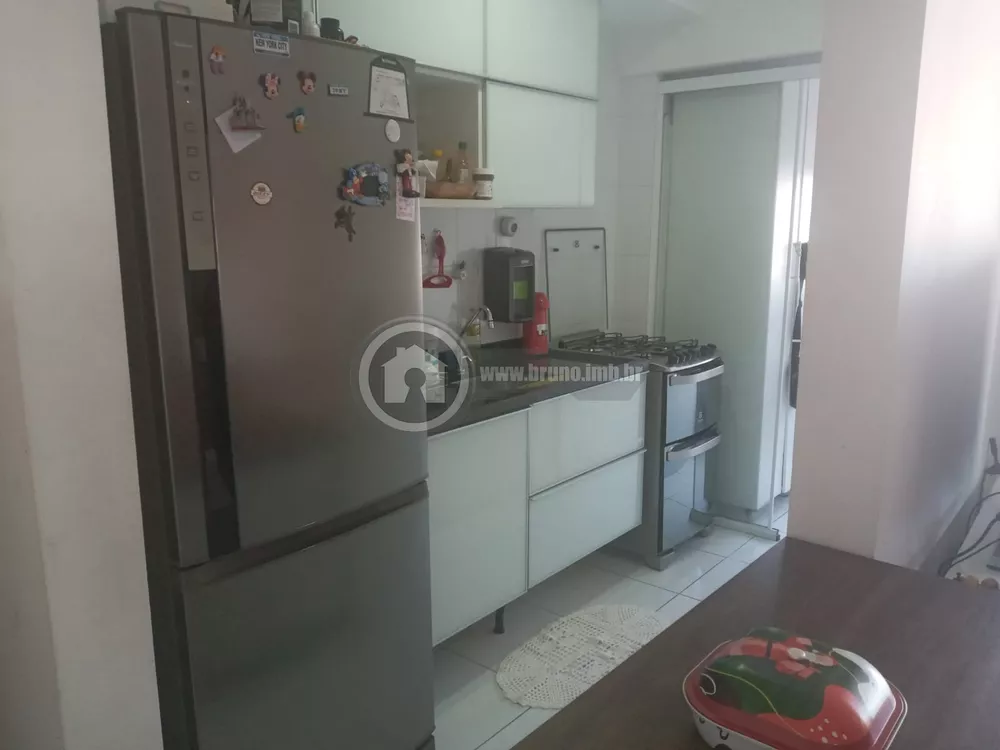 Apartamento à venda com 2 quartos, 63m² - Foto 2