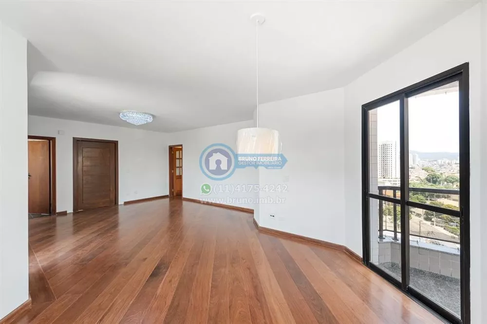 Apartamento à venda com 4 quartos, 210m² - Foto 1