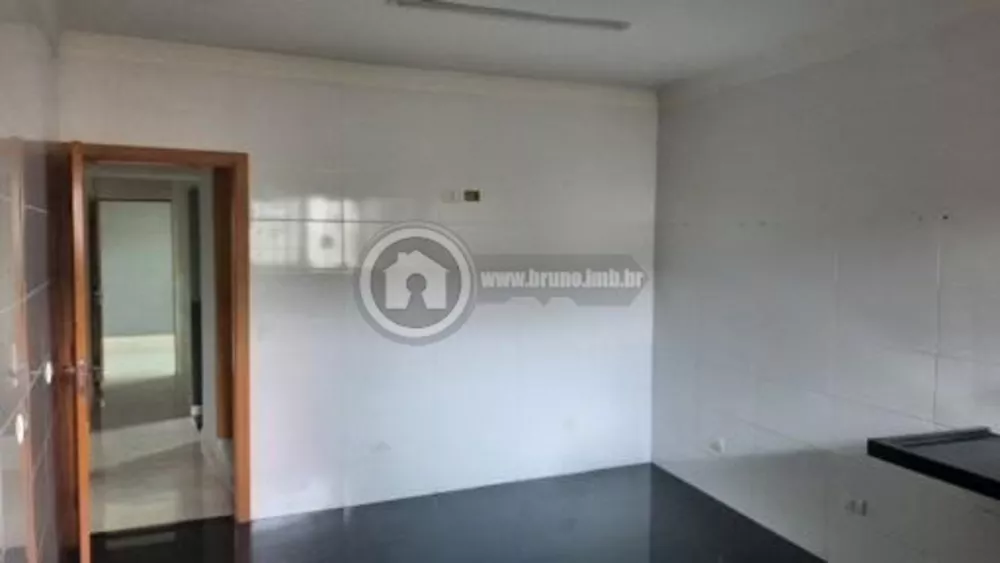 Sobrado à venda com 3 quartos, 238m² - Foto 4