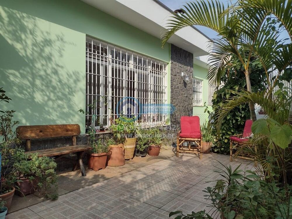 Casa, 4 quartos, 197 m² - Foto 1