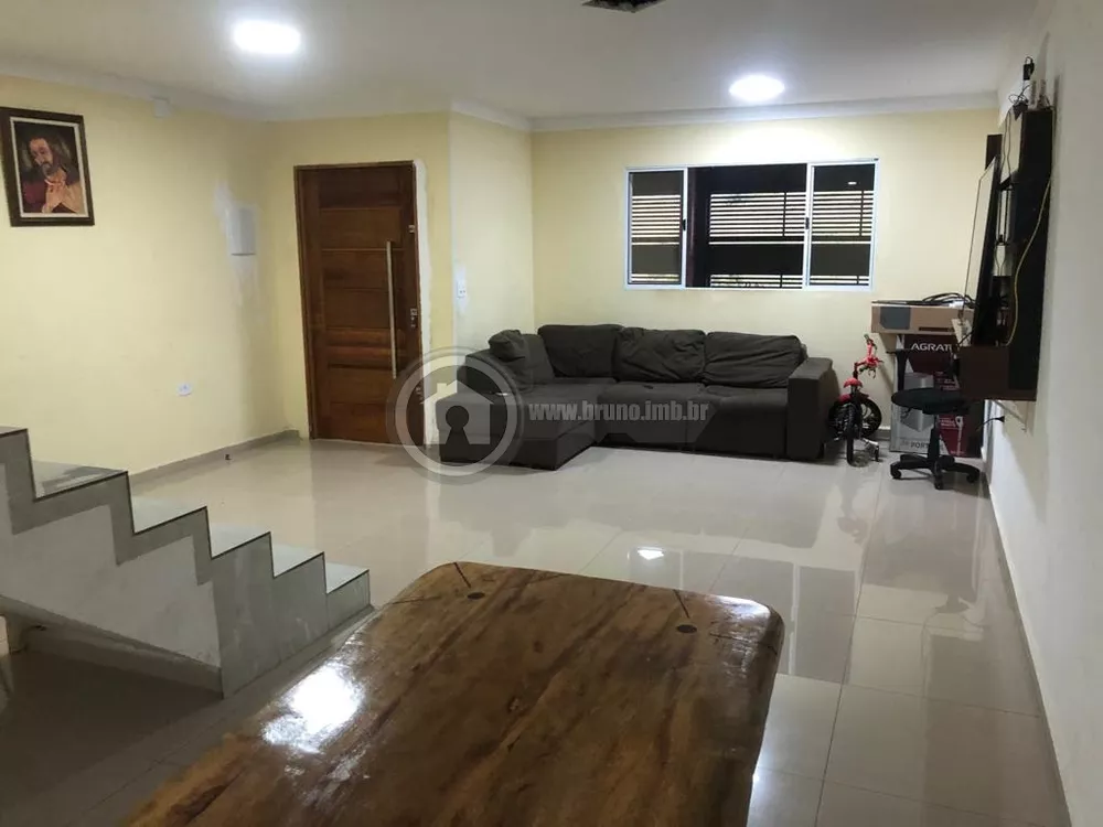 Sobrado à venda com 5 quartos, 240m² - Foto 1