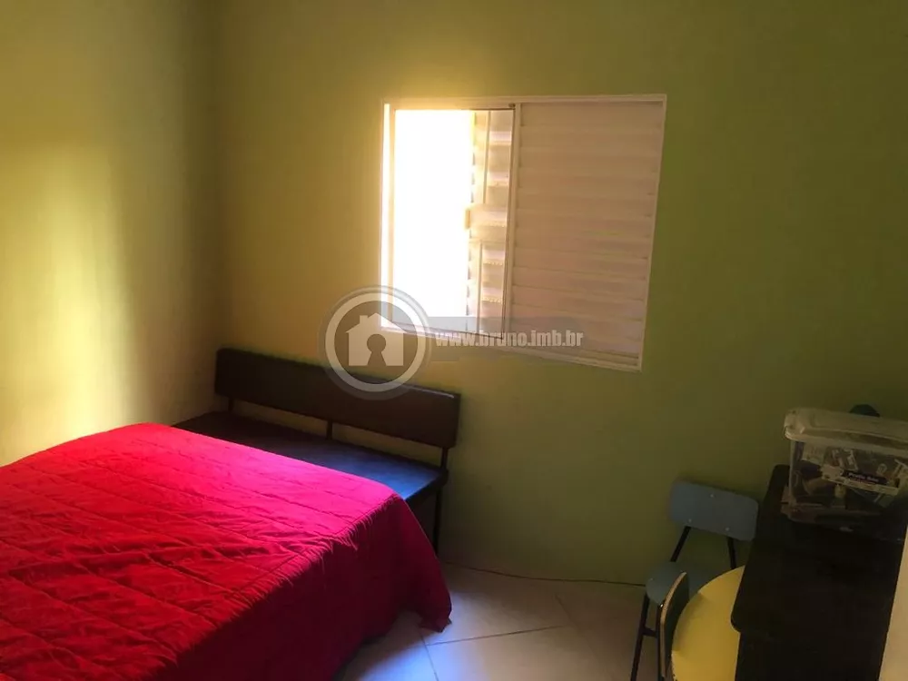 Sobrado à venda com 5 quartos, 240m² - Foto 2