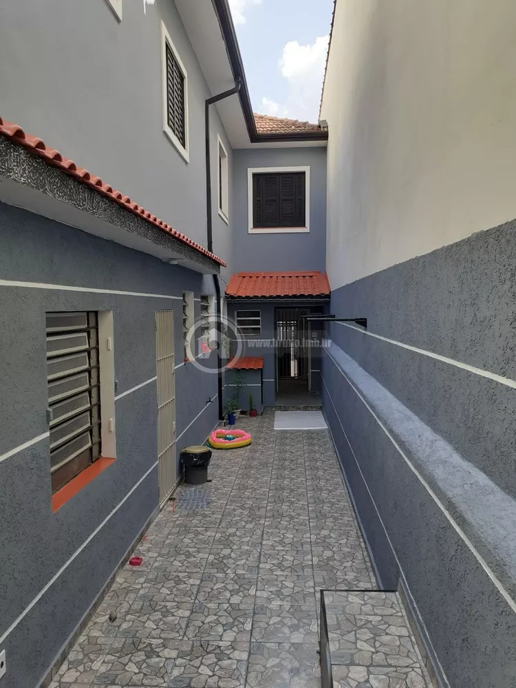 Sobrado à venda com 6 quartos, 167m² - Foto 2