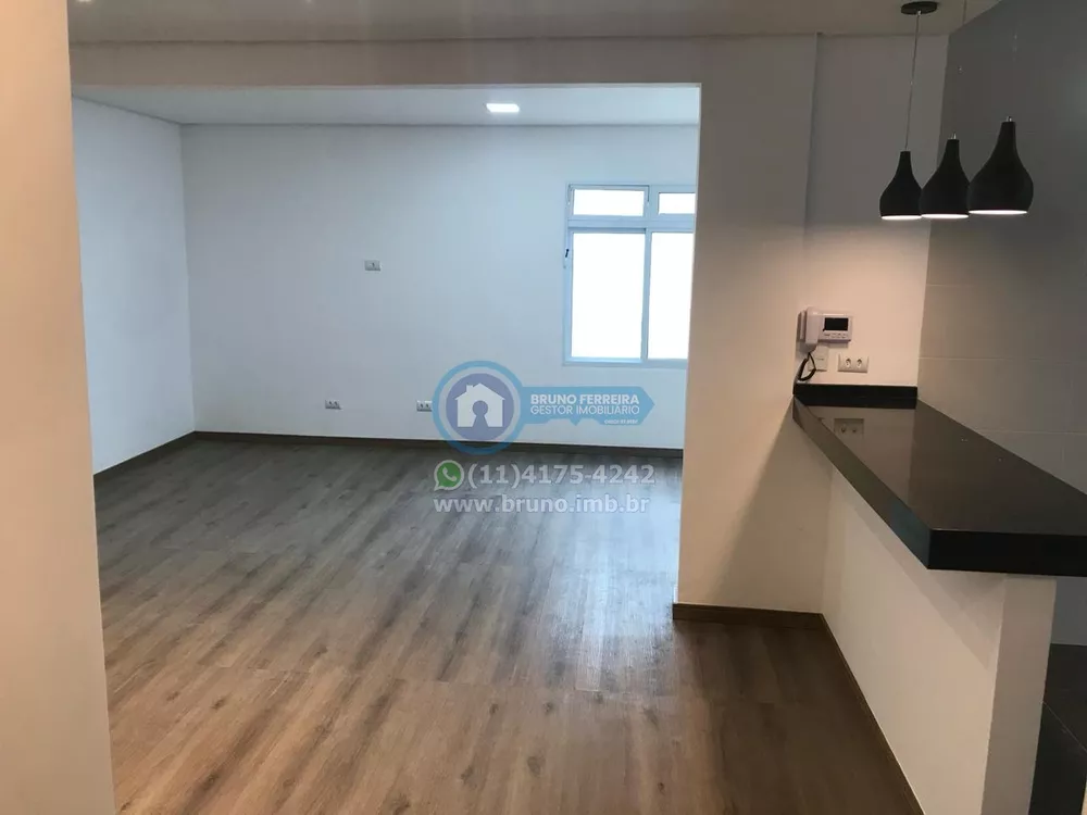 Casa à venda com 3 quartos, 210m² - Foto 3