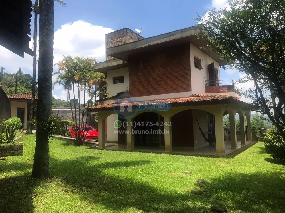 Sobrado à venda com 4 quartos, 358m² - Foto 1