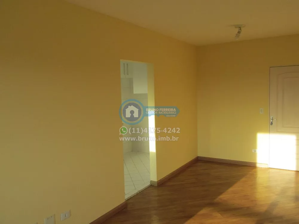 Apartamento à venda com 2 quartos, 68m² - Foto 4