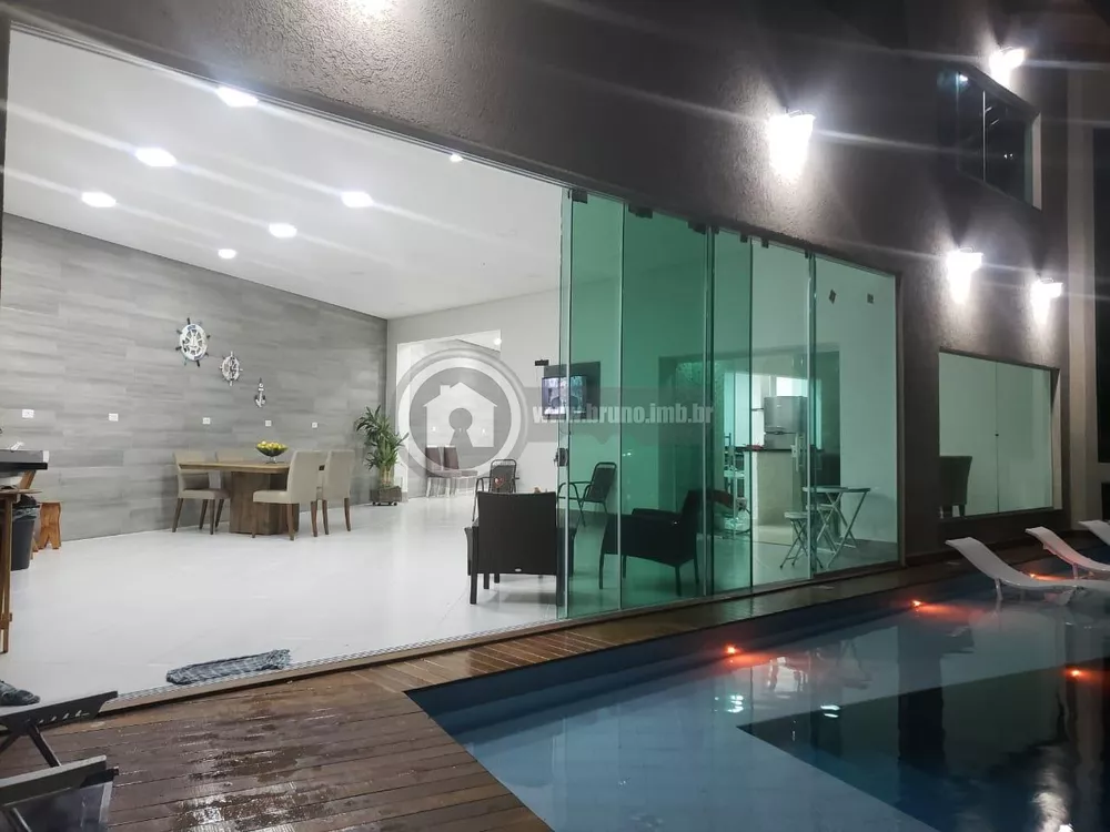 Casa de Condomínio à venda com 3 quartos, 450m² - Foto 2