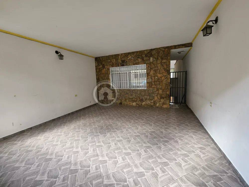 Casa à venda com 3 quartos, 180m² - Foto 1