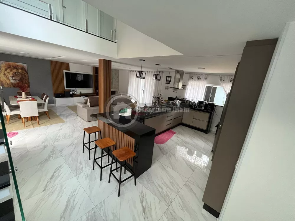 Casa à venda com 5 quartos, 630m² - Foto 5