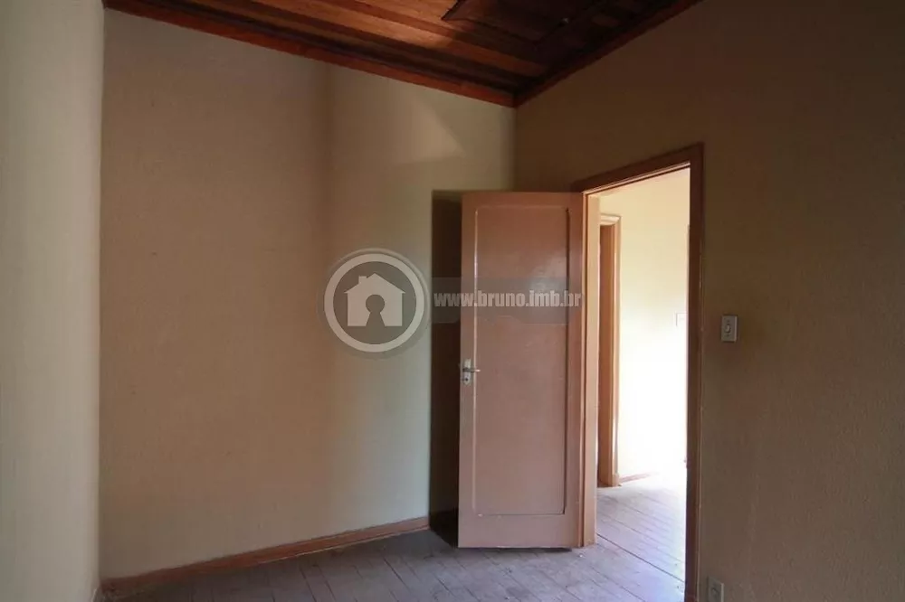 Sobrado à venda com 4 quartos, 150m² - Foto 2