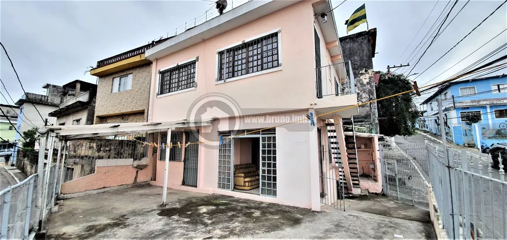 Casa à venda com 4 quartos, 146m² - Foto 1