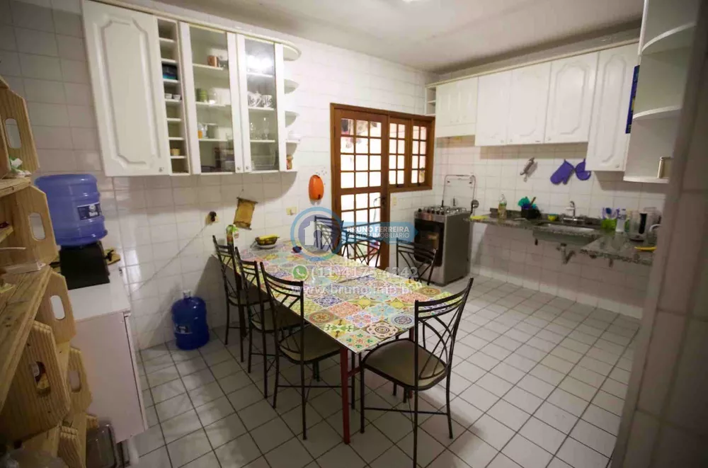 Casa de Condomínio à venda com 3 quartos, 110m² - Foto 4