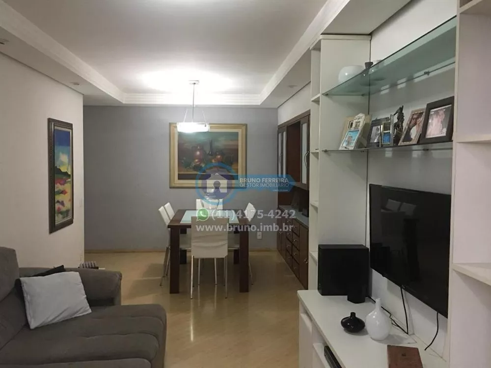 Apartamento à venda com 2 quartos, 70m² - Foto 2