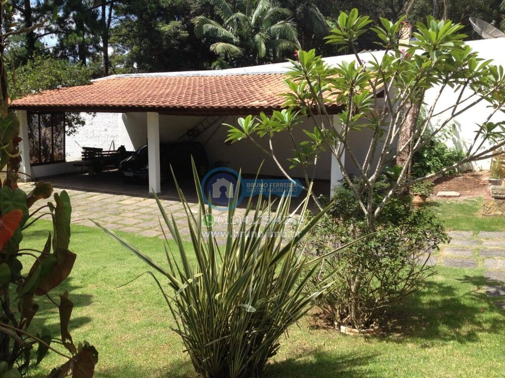 Casa de Condomínio à venda com 4 quartos, 550m² - Foto 2